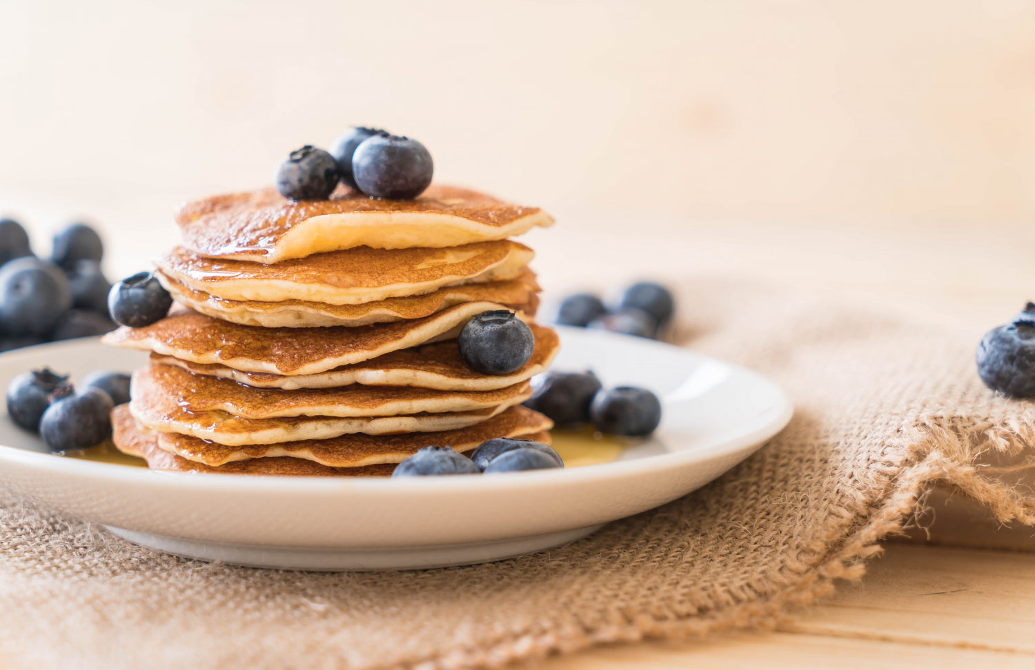 Pancakes przepis idealny - puszyste naleśniki w 10 minut? Bez miksera i zbędnych składników!