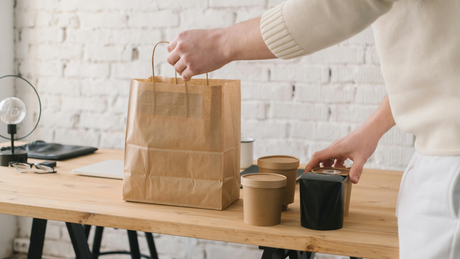 Torby papierowe z nadrukiem dla sklepów spożywczych, czyli co zamiast plastikowych reklamówek?
