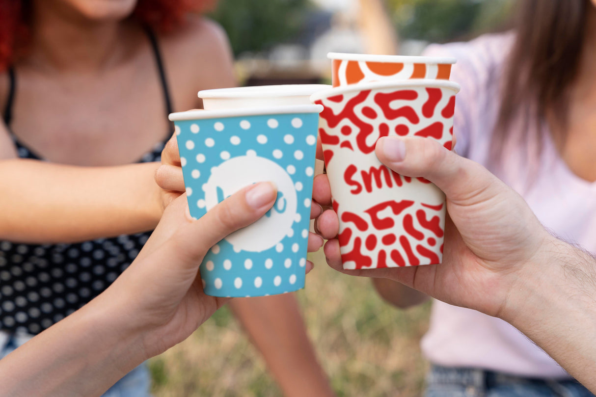 Kubeczki papierowe kolorowe 50 szt. mix