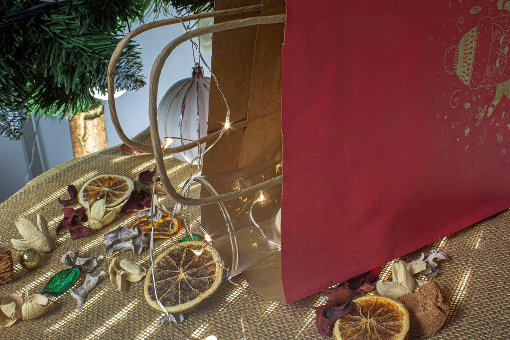 Torba papierowa świąteczna 240x100x320mm Czerwona Mikołaj