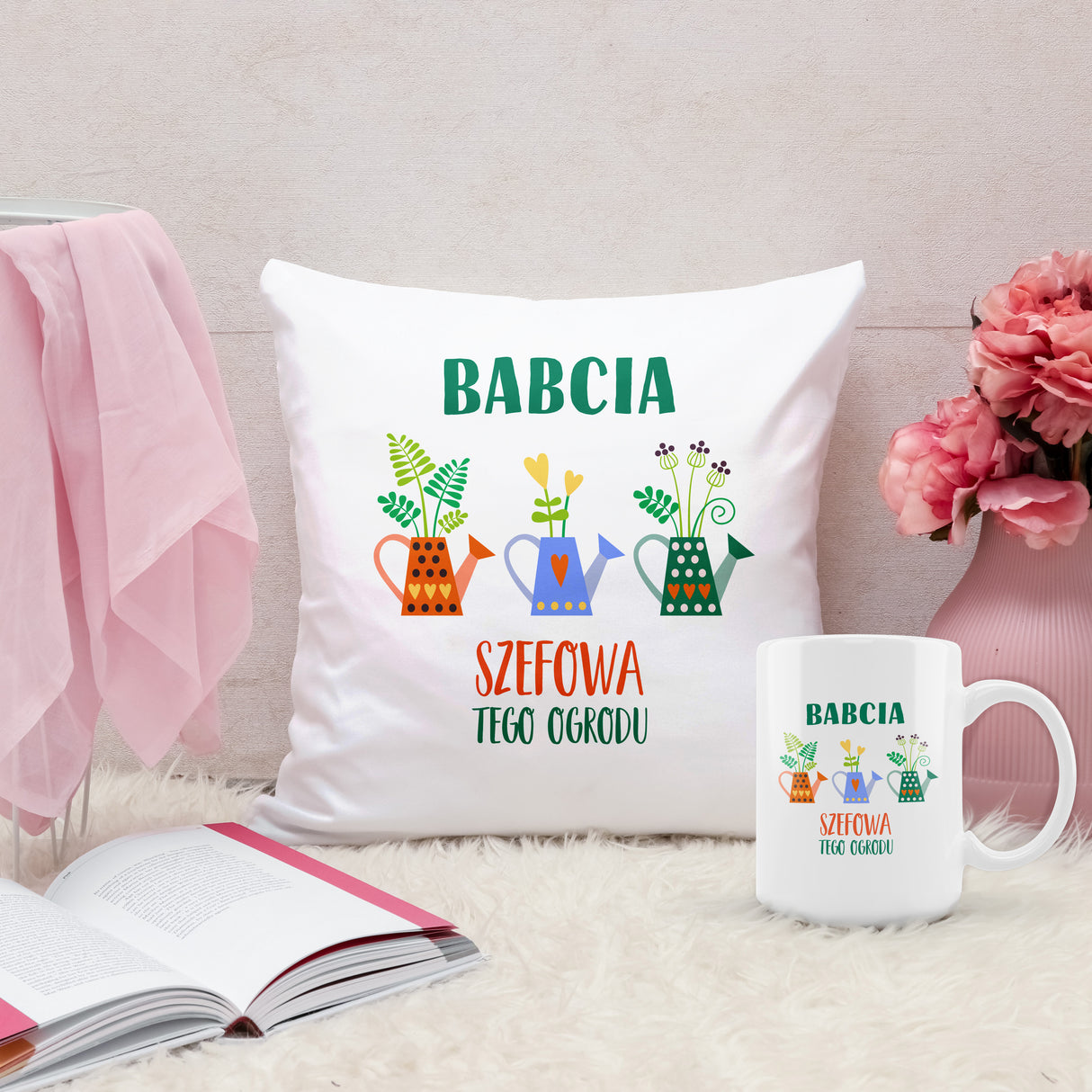 Zestaw Poduszka Kubek Szefowa tego ogrodu Prezent na Dzień Babci
