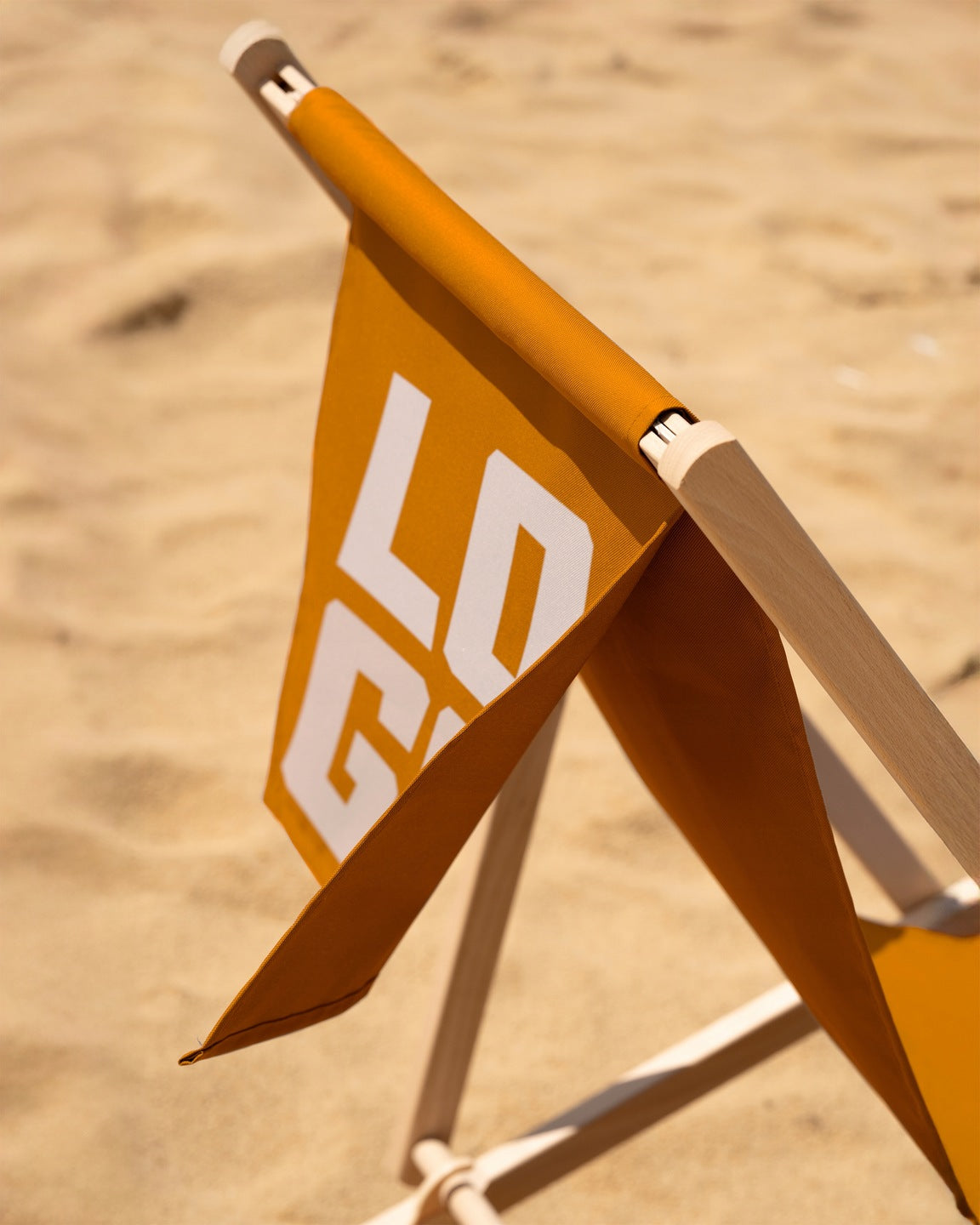 Leżak drewniany - REKLAMOWY + zwiewka