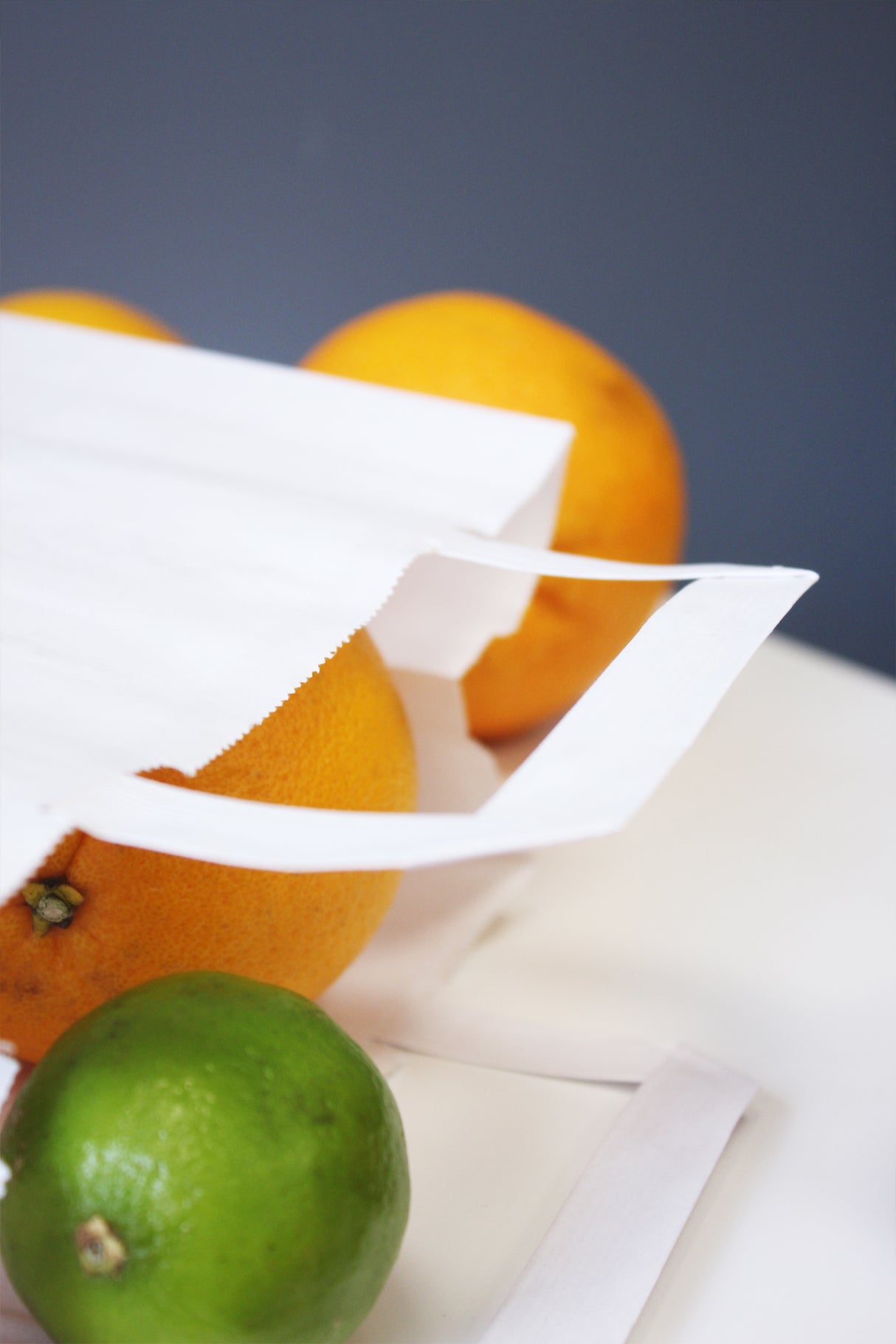 Torba papierowa z uchwytem płaskim 320x160x430mm Biała