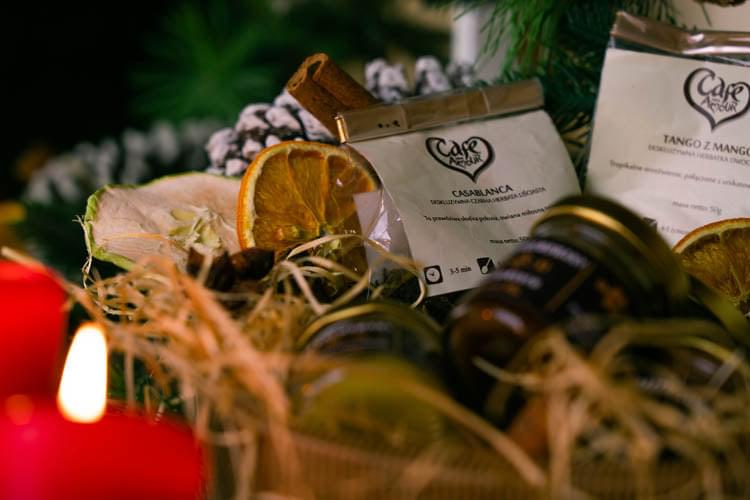 Kosz prezentowy MIÓD HERBATA CYTRYNA POMARAŃCZA