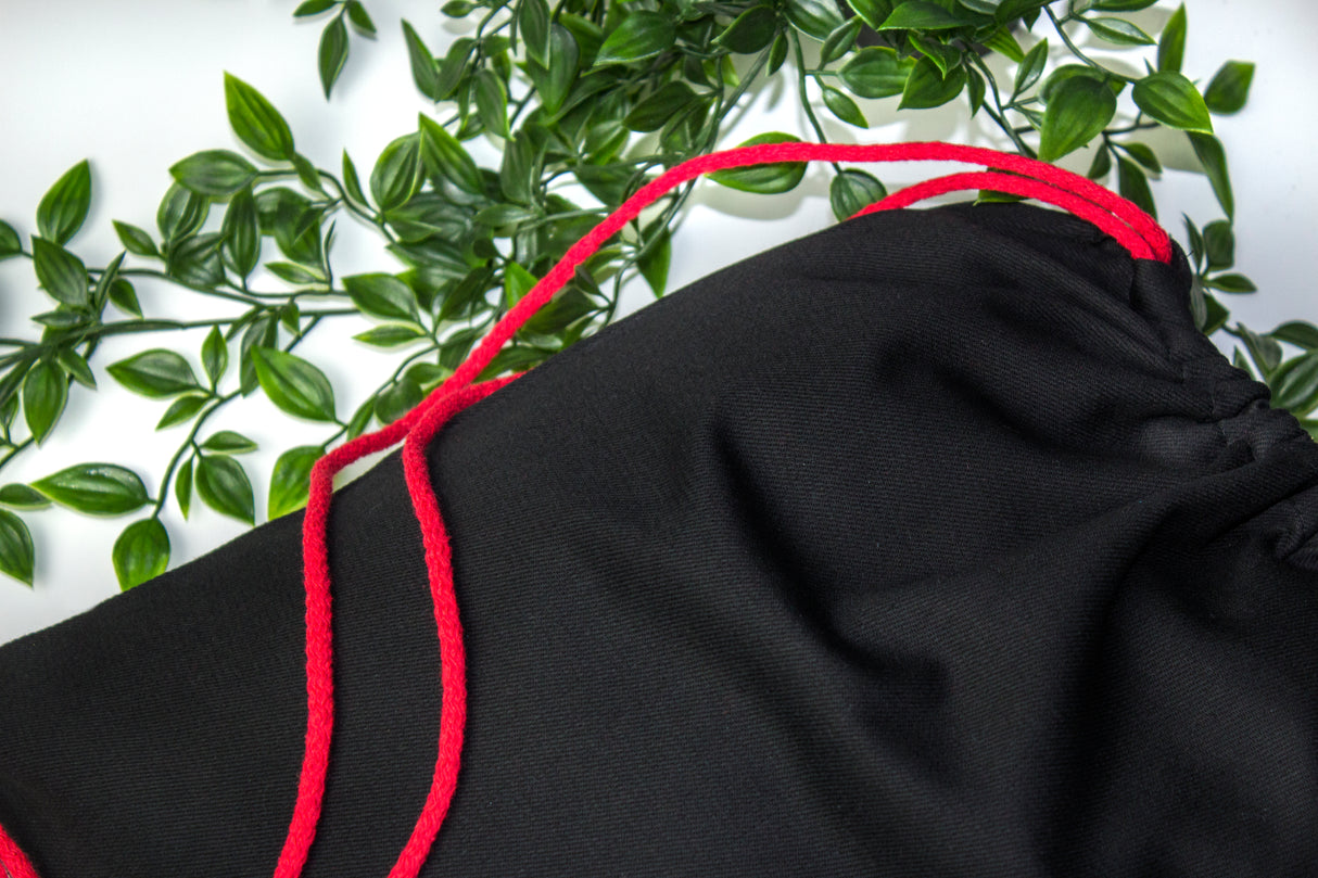 Worek czarny - czerwone sznurki 34x40 220 g/m2