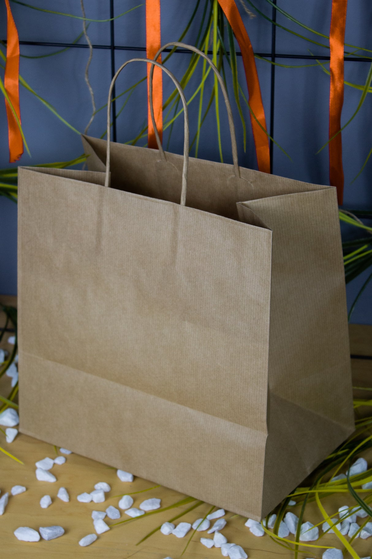 Torba papierowa 260x150x250mm z uchwytem skręcanym Premium - BRĄZOWA