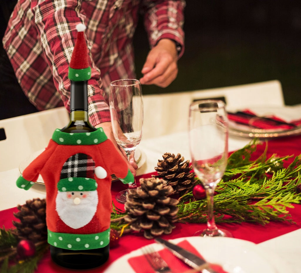 Świąteczne pokrowce na butelki z czapeczką