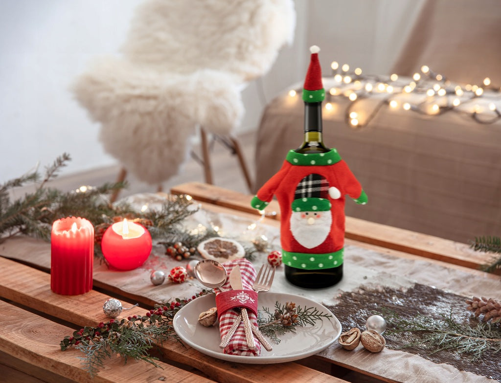Świąteczne pokrowce na butelki z czapeczką