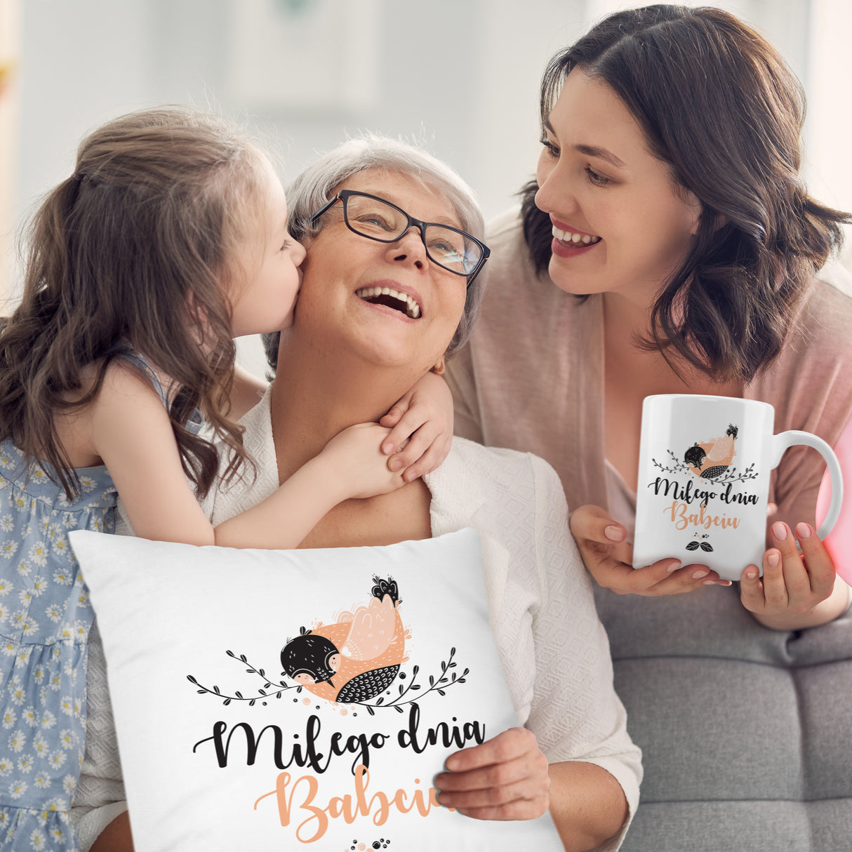 Zestaw Fartuch,Kubek,Poduszka Miłego Dnia Babciu Prezent na Dzień Babci