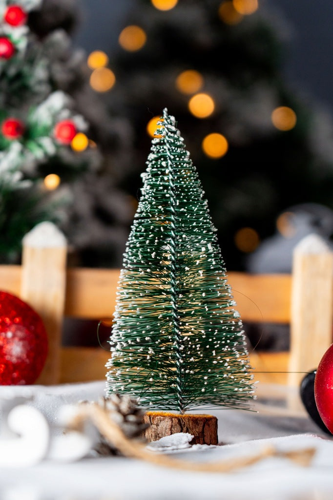 Dekoracyjna CHOINKA z efektem śniegu OŚNIEŻONA 15cm