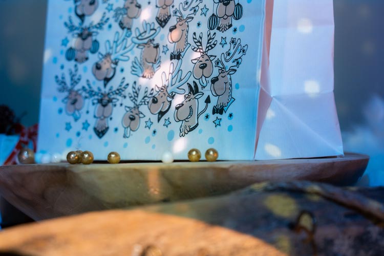 Torba papierowa świąteczna 240x100x320mm Renifery