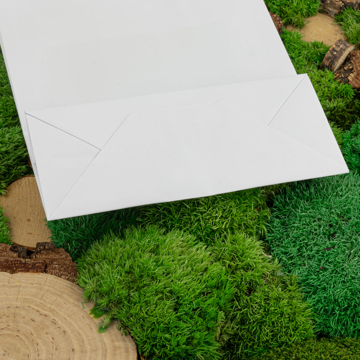 Torba papierowa z uchwytem skręcanym 180x80x225mm Biała