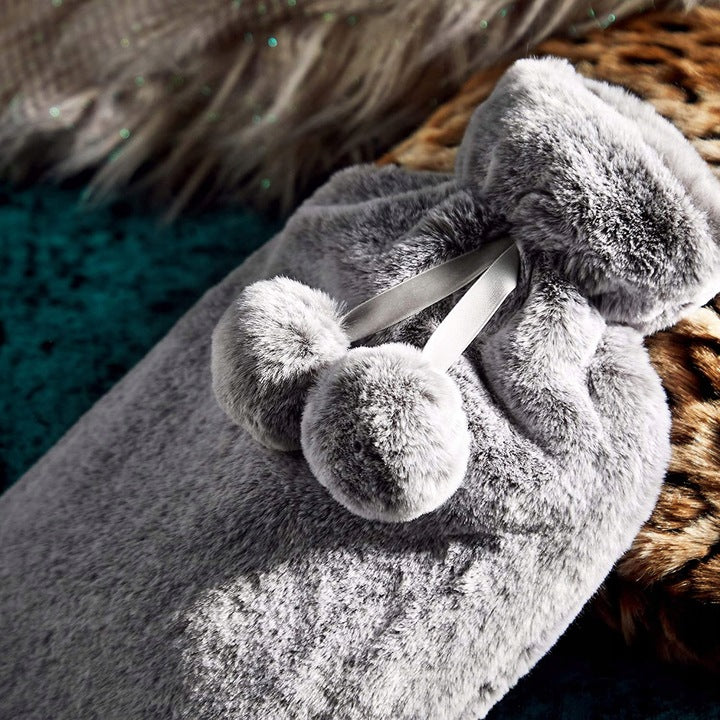 Termofor gumowy 2 l w pluszowym sweterku