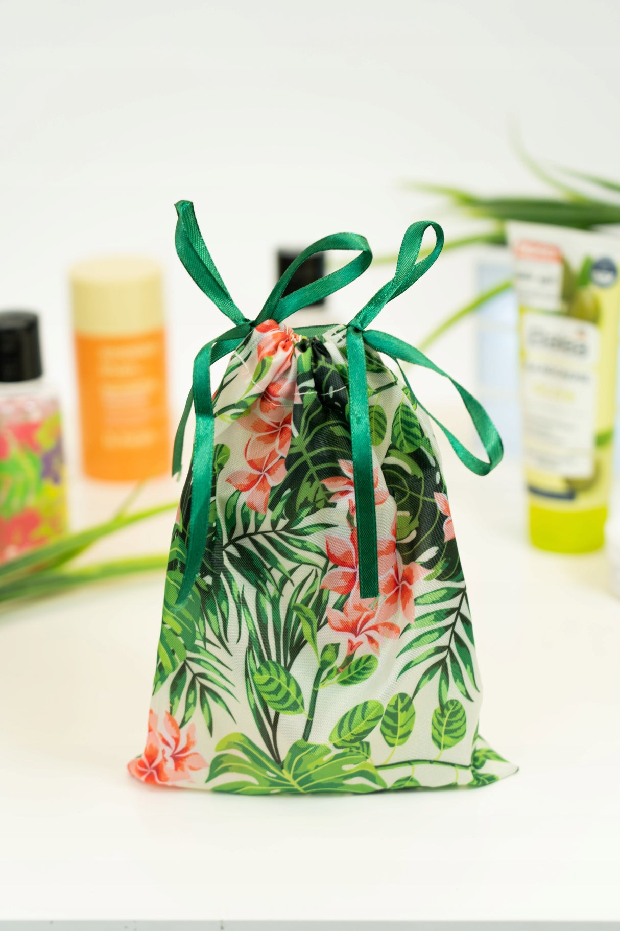 Woreczek poliestrowy 15x20 cm Zielone liście