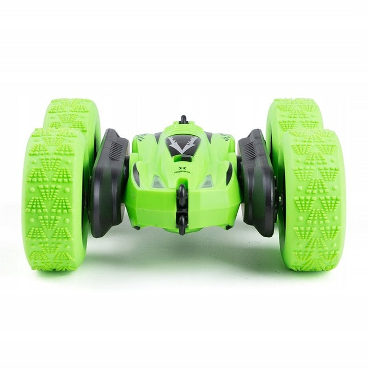 Zielony samochód 360° zdalnie sterowany 4x4