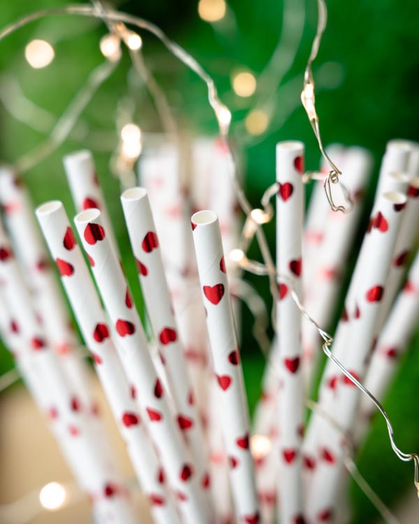 Słomki papierowe BŁYSZCZĄCE SERCA CZERWONE 20cm ekologiczne 250szt