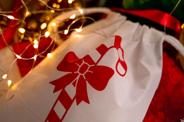 Woreczek poliestrowy świąteczny 16x21cm Laska Czerwona