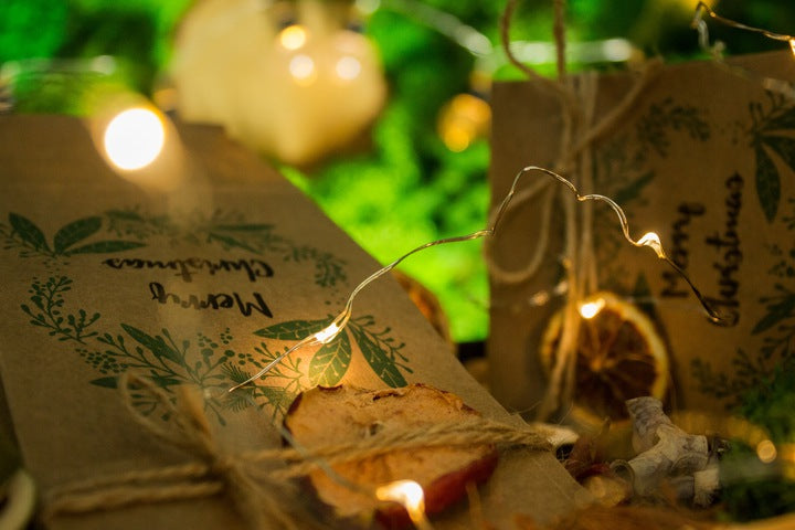 Torebki papierowe świąteczne 80x65x190mm Wieniec Merry Christmas 10szt.