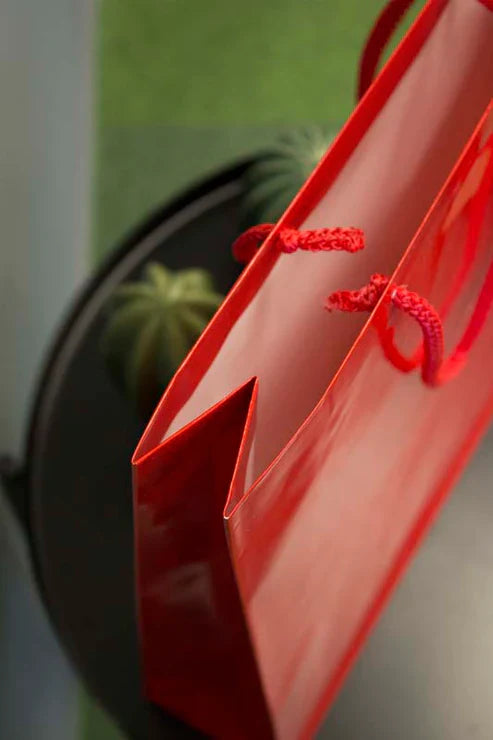 Torba laminowana z uchwytem sznurkowym 300x100x400mm Czerwona