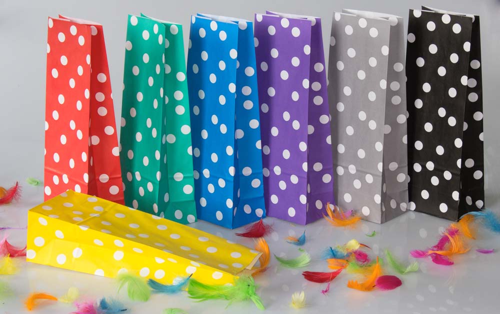 Torba papierowa klockowa 100x70x280mm w groszki + kolorowe naklejki Hug Kiss Love