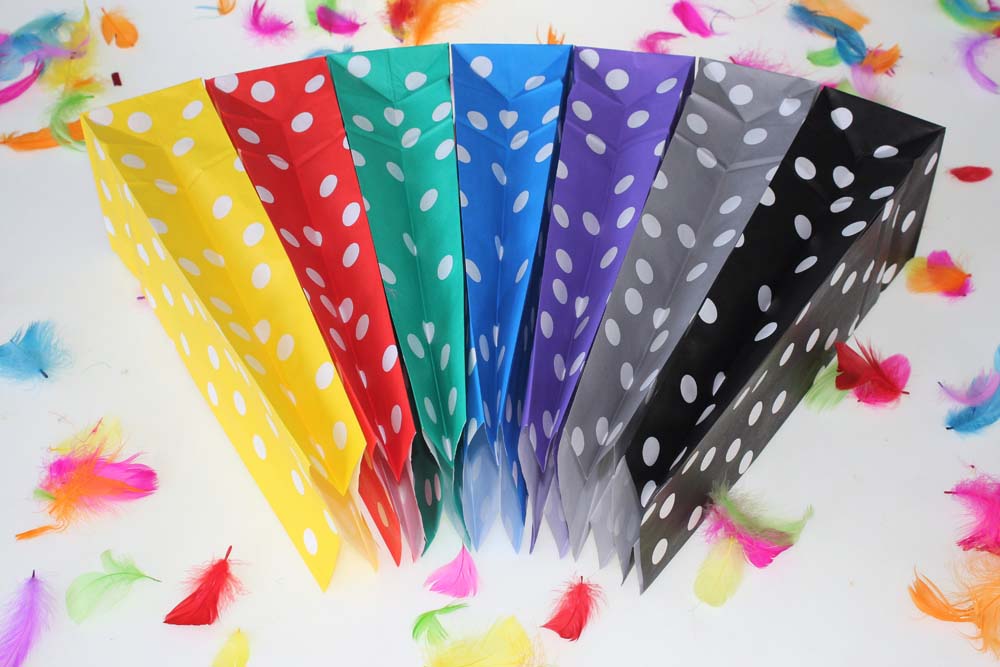 Torba papierowa klockowa 100x70x280 w groszki + naklejki Happy Birthday 6 szt.