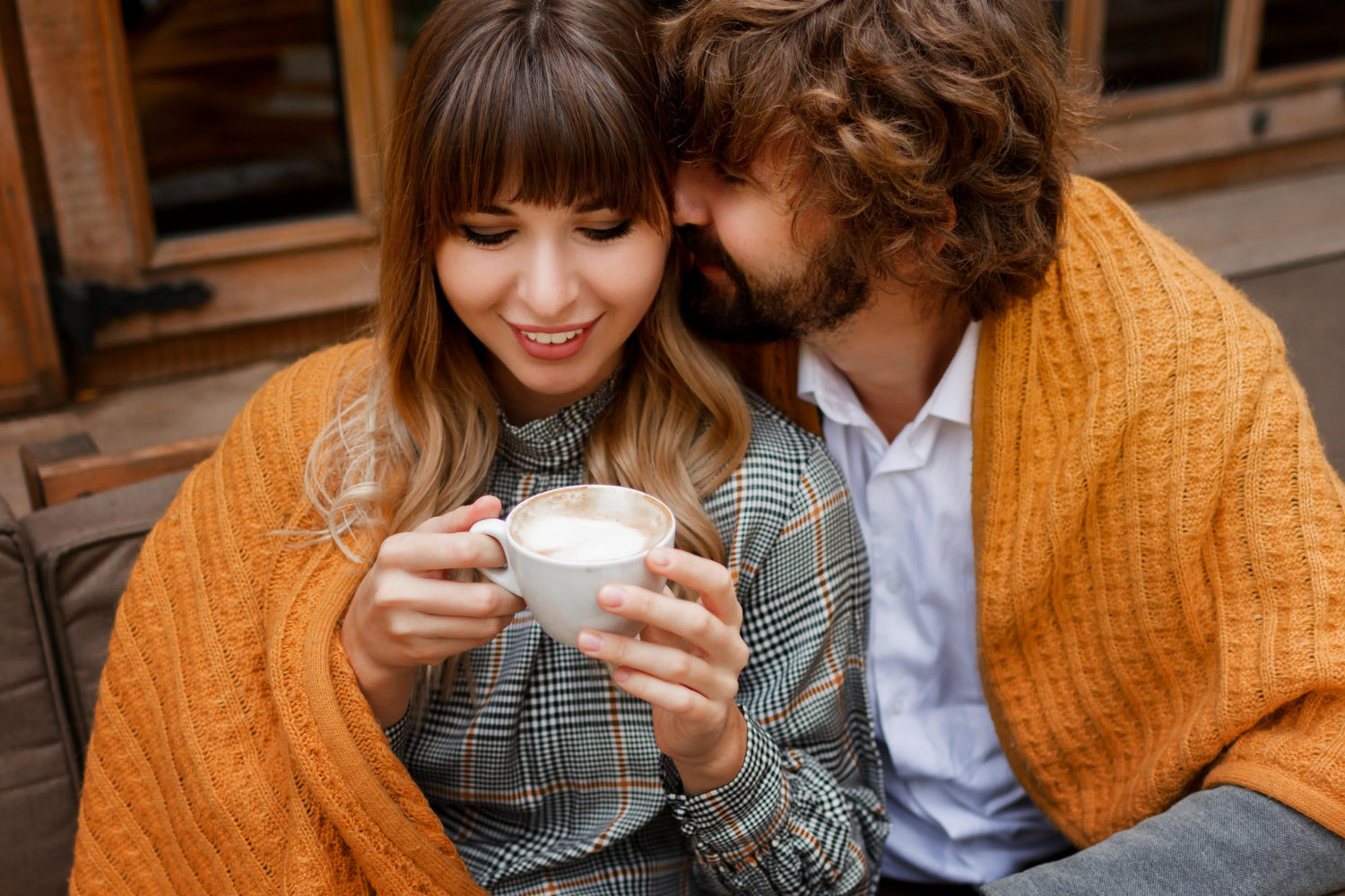 Jak wybrać idealne szklanki do kawy – poradnik dla miłośników espresso, cappuccino i latte