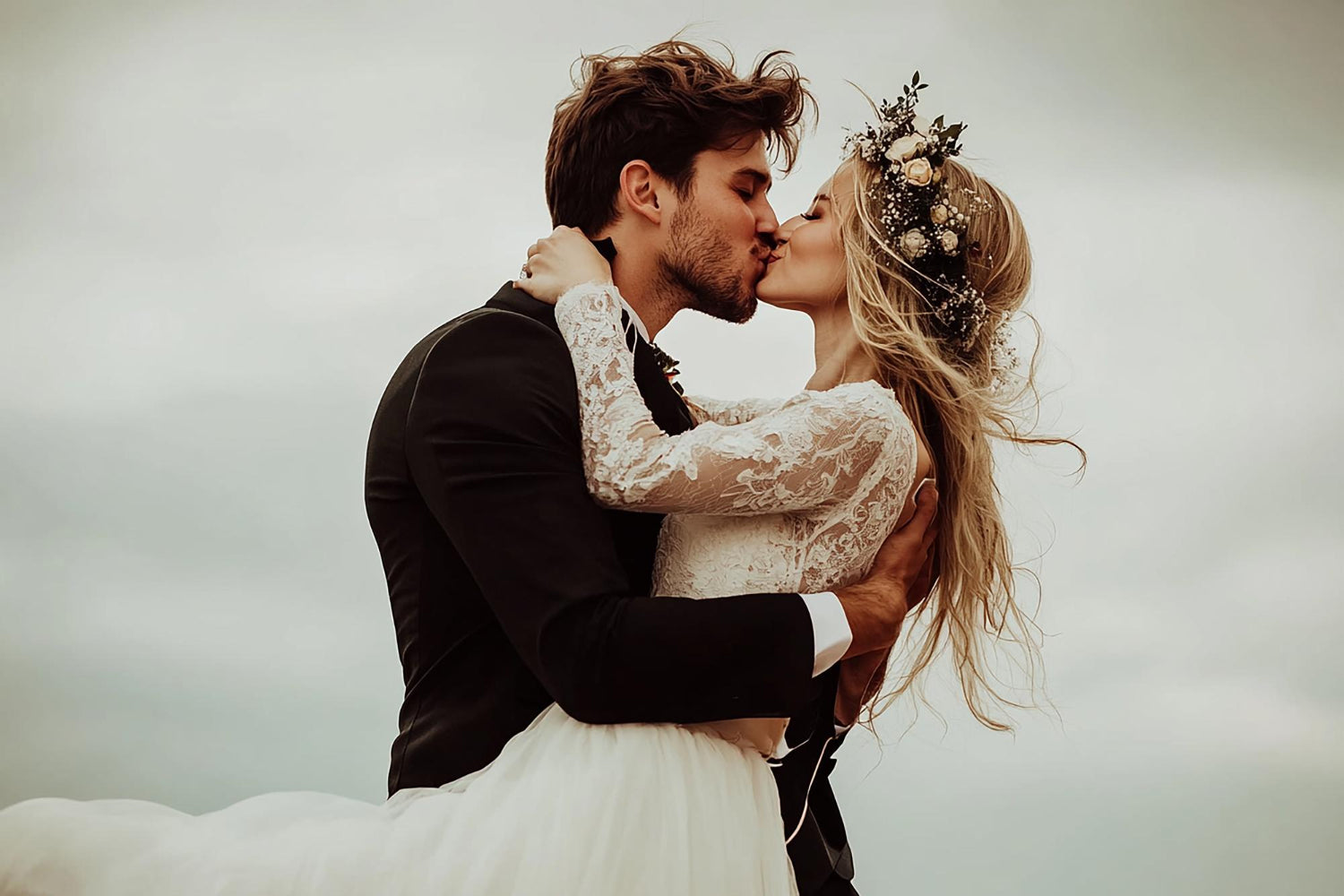 Torebki weselne z personalizacją - pomysł na unikalny dodatek ślubny 2025