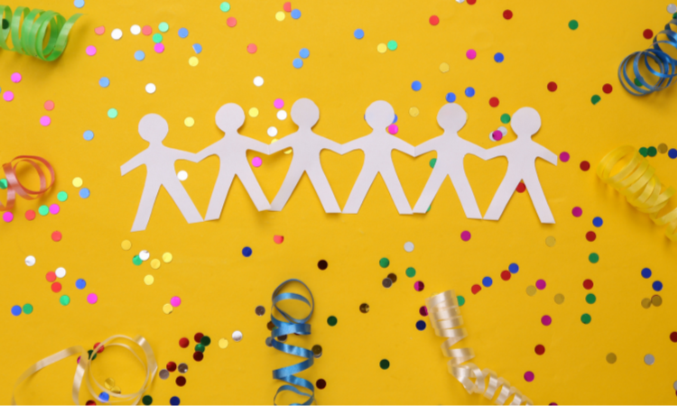 Jak zrobić łańcuchy na choinkę? Krok po kroku