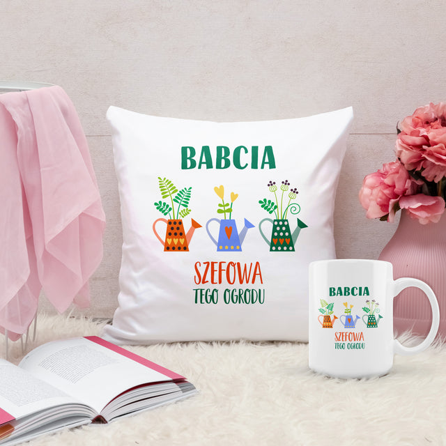 Zestaw Poduszka Kubek Szefowa tego ogrodu Prezent na Dzień Babci