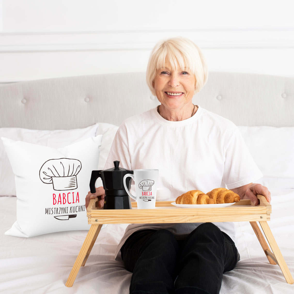 Zestaw Fartuch,Kubek,Poduszka Babcia Mistrzyni Kuchni Prezent na Dzień Babci