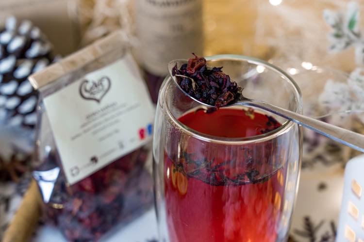 Kosz prezentowy SYROP HERBATA POMARAŃCZA