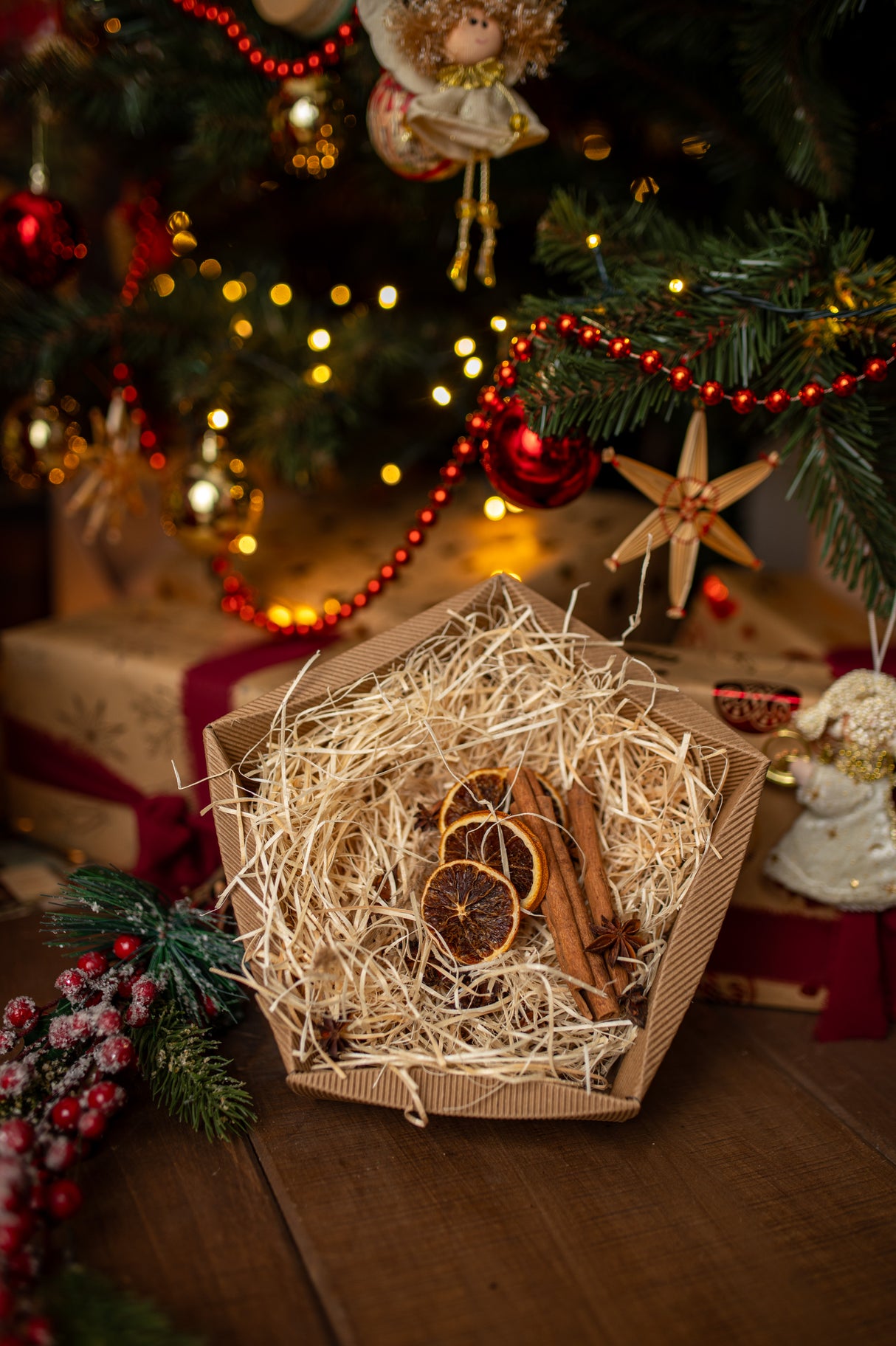 Zestaw świąteczny do pakowania prezentów Susz