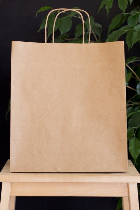 Torba papierowa 340x200x350mm z uchwytem skręcanym Brązowa