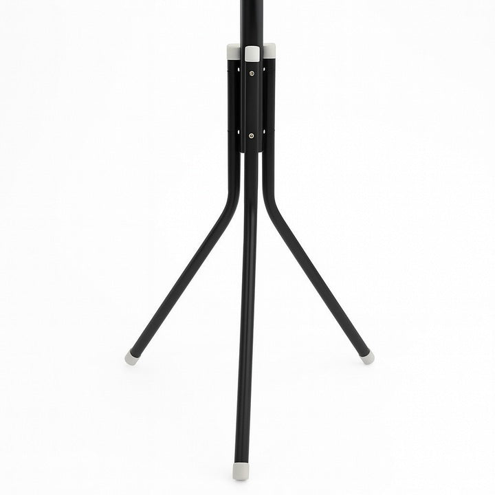 Stojący czarny metalowy wieszak na ubrania